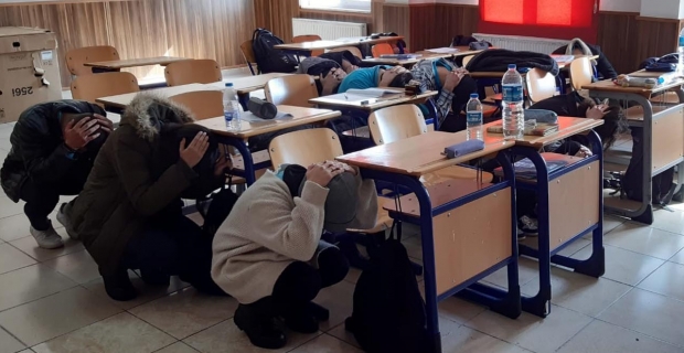 Kargı'daki tüm okullarda deprem tatbikatı yapıldı