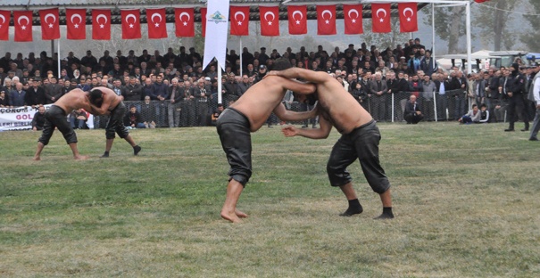 Kargı Güreşleri Kırkpınar’ı aratmadı