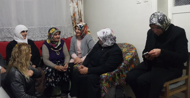 Kadın Kolları’ndan şehit ailesine ziyaret