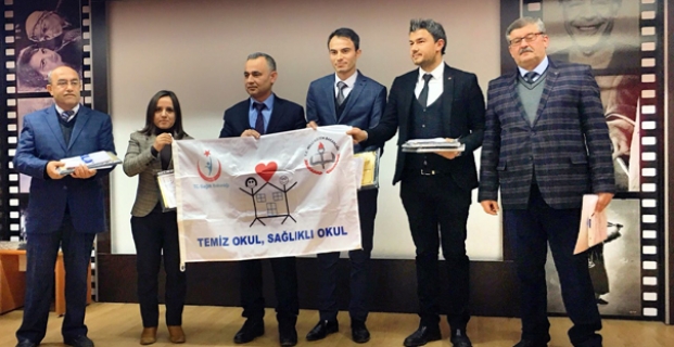 Kargı’nın 5 okuluna hijyen ödülü