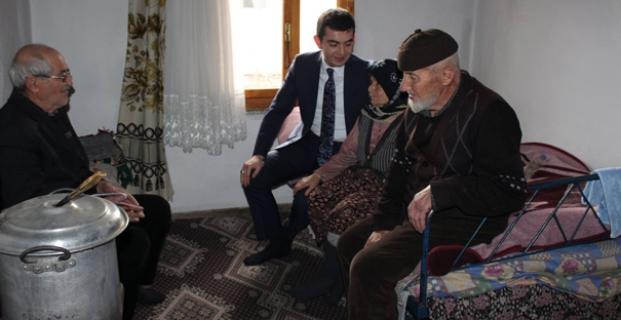 Çifci, Karakise'de yaşlıları ziyaret etti
