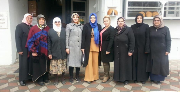 Kadın Kolları Erdoğan'ı karşılamaya hazırlanıyor