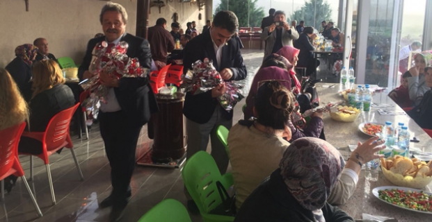 Kargı Eğitim Bir-Sen, yemekte bir araya geldi