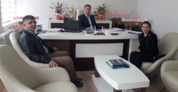 Özkader, Bayraktar'ı kutladı