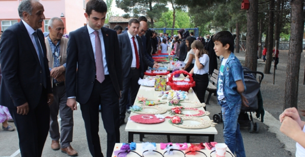 Yunus Emre İlkokulunda 23 Nisan coşkusu