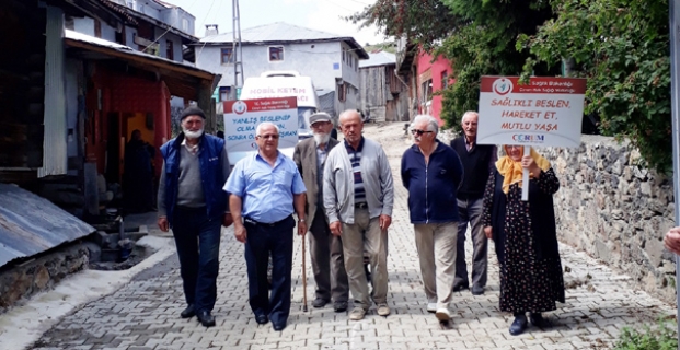 Bozarmut Köyü halkı sağlık için yürüdü