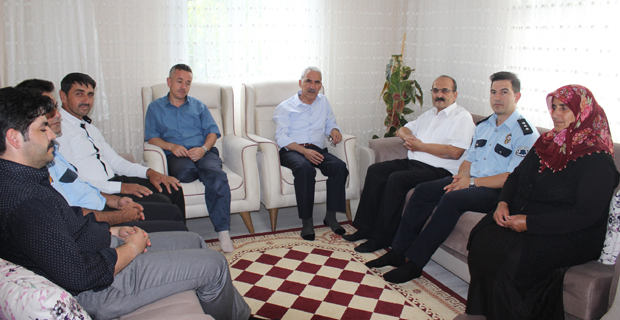 Şehit aileleri ziyaret edildi