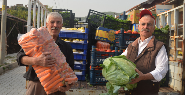 Semt pazarlarında %80 sera ürünleri yer alıyor