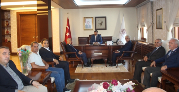 ÇORDEF’den Çiftçi’ye ziyaret 