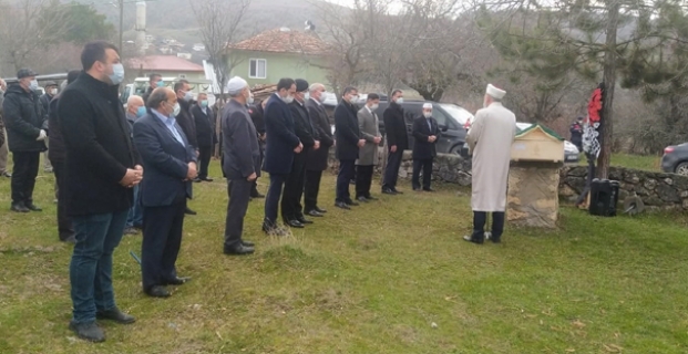  Vali Yardımcısı Erten'in babası Avni Erten toprağa verildi