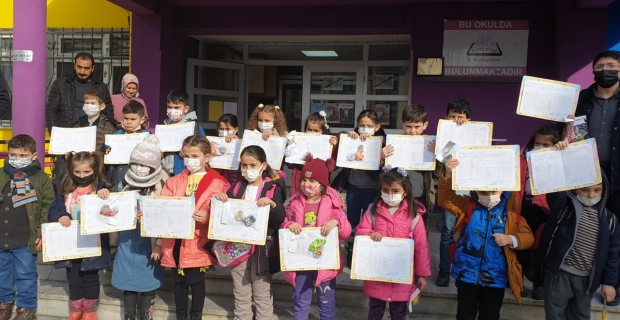Atatürk İlkokulu ve Ortaokulu’nda karne coşkusu