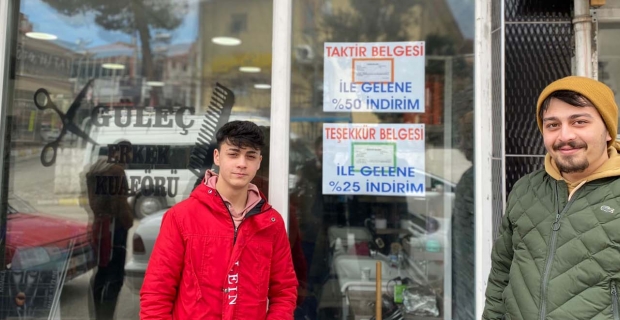 Kargılı berberden başarılı öğrencilere karne indirimi