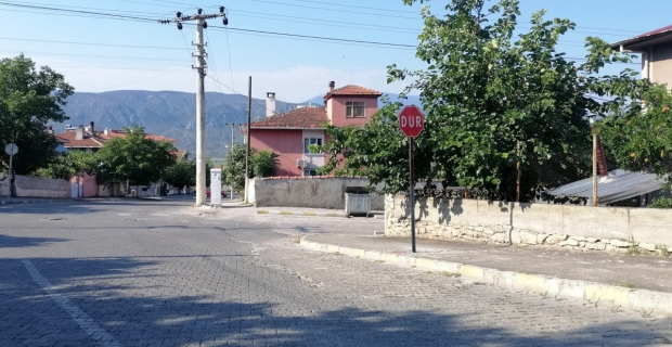 Şehir içi trafik levhaları takıldı