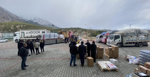 Kargı’dan depremzedelere 7 kamyon yardım malzemesi gönderildi