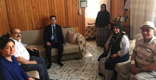 Kargı'daki şehit ailelerini ziyaret ettiler