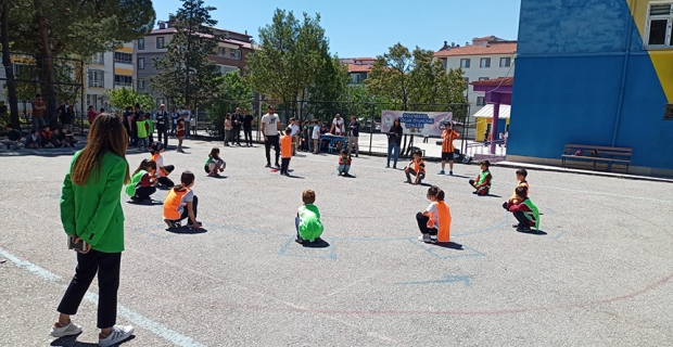 Geleneksel Çocuk Oyunları Şenlikleri devam ediyor