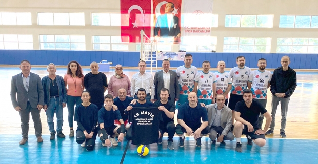 Kargı'da 19 Mayıs Haftası Voleybol maçı gerçekleştirildi