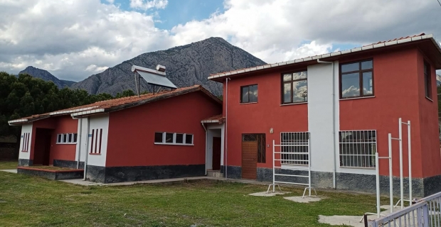 Kargı Tevfik Kış Stadı’nın bakım onarımı tamamlandı