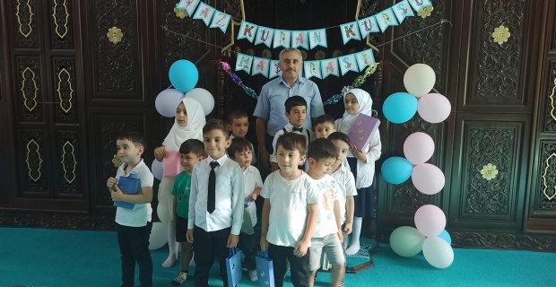 Kargı Yeni Cami 4-6 Yaş Yaz Kur'an Kursu’ndan kapanış programı