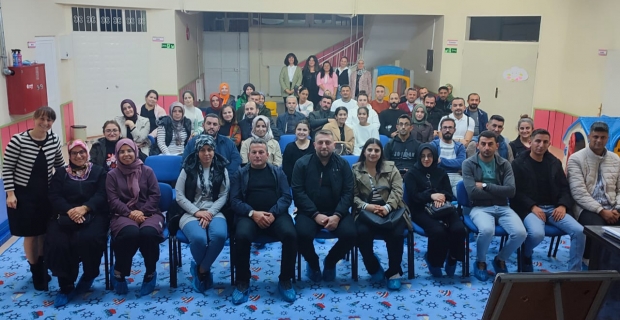 Kargı 125. Yıl Anaokulu velilerine akran zorbalığı anlatıldı