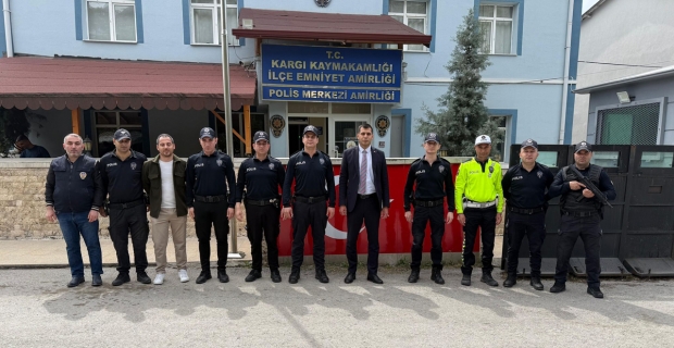 Kargı Kaymakamı Akman görevi başındaki kamu personelleriyle bayramlaştı