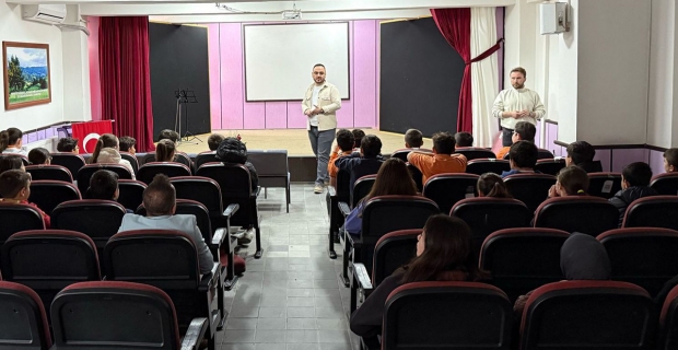 Kargı’da Kariyer Günleri: Gazetecilik mesleği öğrencilere tanıtıldı