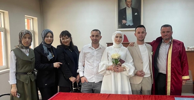 Başkan Dereli, nikâh kıydı