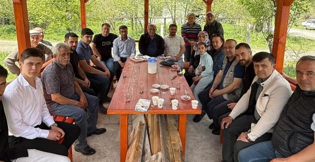 Başkan Demiral, Yeniköy’de mevlit yemeğine katıldı