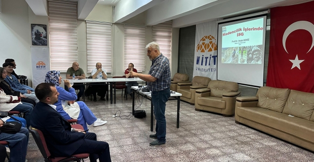 Hitit Üniversitesi Kargı MYO’da İş Sağlığı ve Güvenliği Paneli düzenlendi