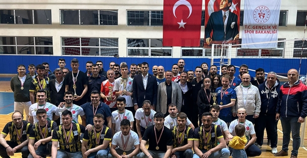 Sporla Bütünleşen Kargı Halkı, Voleybol Turnuvasında Buluştu