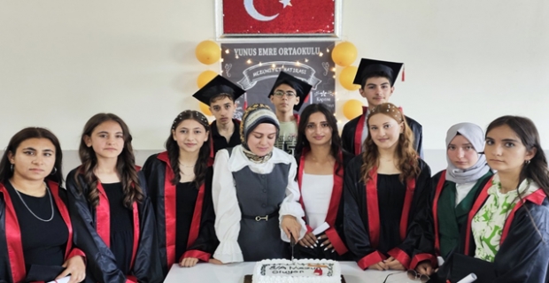 Akkise Köyü’nde mezuniyet coşkusu yaşandı
