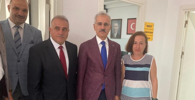 Kargı’nın “Ölüm Kavşağı” ve yarım kalan duble yol sorunu Bakan Uraloğlu’na iletildi!