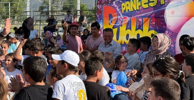 Karnelerini alıp şenliğe koştular! Kargı’da öğrencilere tatil hediyesi