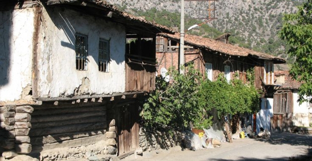 Azalan nüfusu nedeniyle köy statüsüne geriledi
