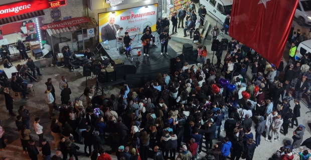 Artık Beş Grubu Kargı’da müzik ziyafeti sundu