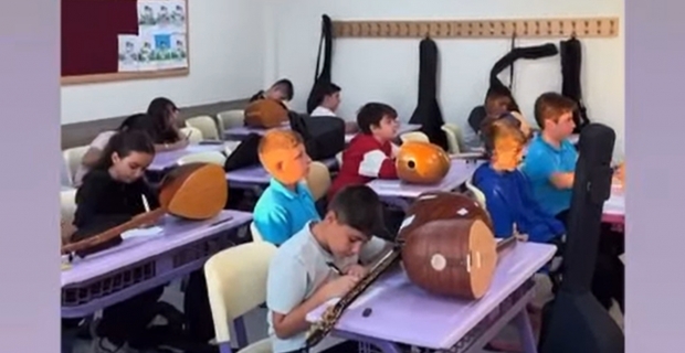 Kargı Cumhuriyet Ortaokulu’nda bağlama kursu başladı
