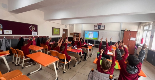 Kargı’da “Felsefeyle Farkındalık, Yeşil Bilinç, Temiz Çevre” projesi uygulandı