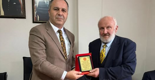 MHP İl Başkanı Çıplak'tan Erdoğan’a teşekkür plaketi