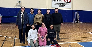 Cumhuriyetin öğrencileri Floor Curling Turnuvalarında fırtına gibi esiyor
