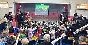 Yeşil Bir Başlangıç: Kargı'da Anaokulu öğrencilerine fidan dağıtıldı