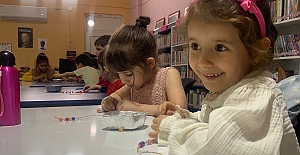 Minik ellerden renkli dokunuşlar