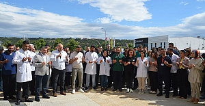 bHastane önünde duygusal veda: Dr..../b