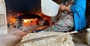 Kargı’da kış hazırlıkları başladı: Kadınlar yufka ekmeği mesaisinde