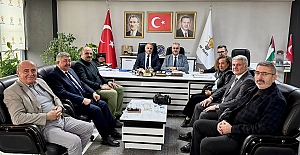 AK Parti'de İlçe Başkanları ile bir araya gelindi: Şehrin öncelikli gündemi masaya yatırıldı