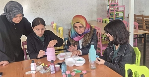 Atık malzemeler dekoratif süslere dönüştürüldü