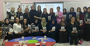 Kadın veliler kitapla buluştu, dayanışma büyüdü