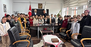 Başkan Dereli çocukların sorularını yanıtladı