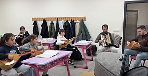 Kargı’da bağlama ekibi yıl sonu gösterisine hazırlanıyor