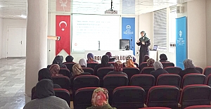 ‘Aile içi şiddetle mücadelede dini referanslar’ konulu seminer düzenlendi