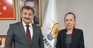 Kargı’da yeni dönem: AK Parti'de Av. Gülhan Demiral İlçe başkanı oldu!